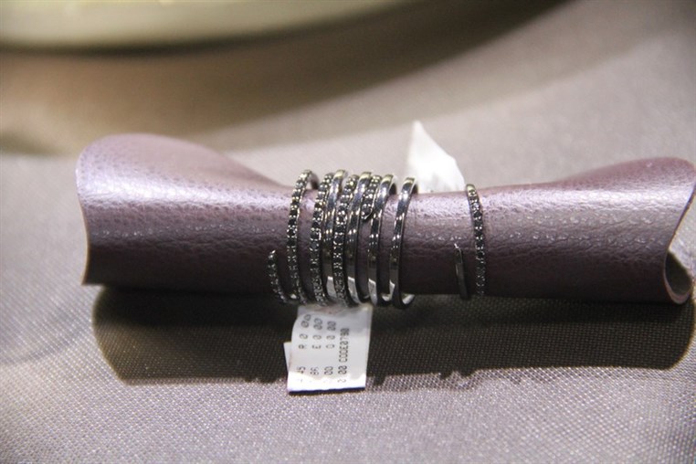 Showcasing of Bejewel Yourself Like Dji